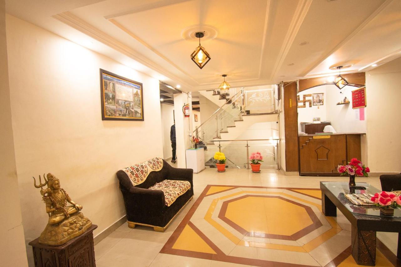 Riversun Hotel Mall Road Mussoorie Esterno foto