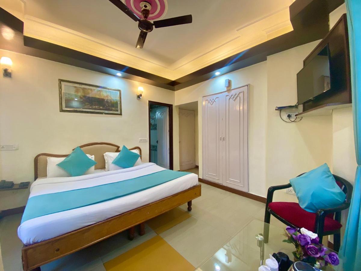 Riversun Hotel Mall Road Mussoorie Esterno foto
