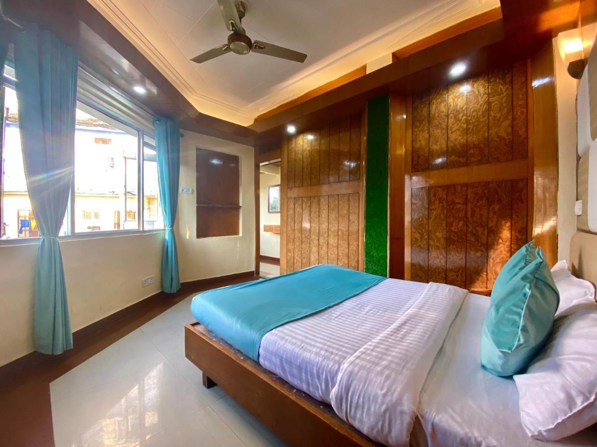Riversun Hotel Mall Road Mussoorie Esterno foto