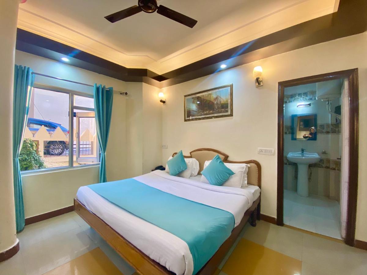 Riversun Hotel Mall Road Mussoorie Esterno foto