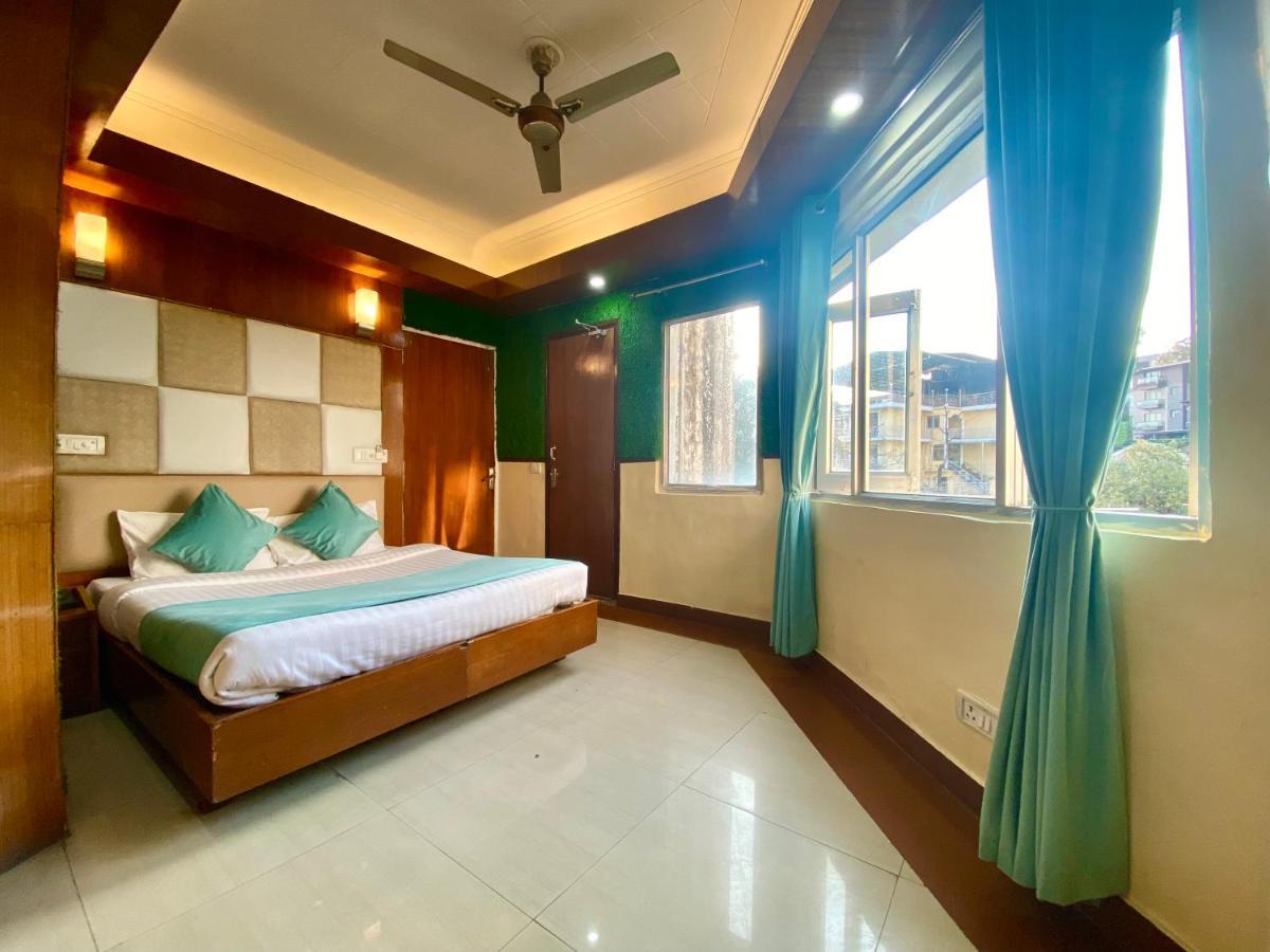 Riversun Hotel Mall Road Mussoorie Esterno foto