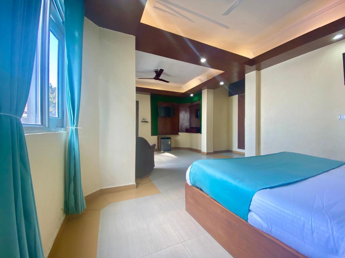 Riversun Hotel Mall Road Mussoorie Esterno foto